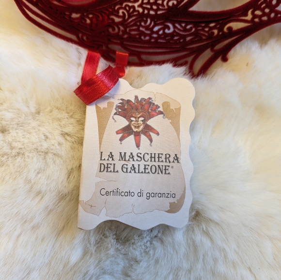 Masquerade Mask - Picture 4 of 6